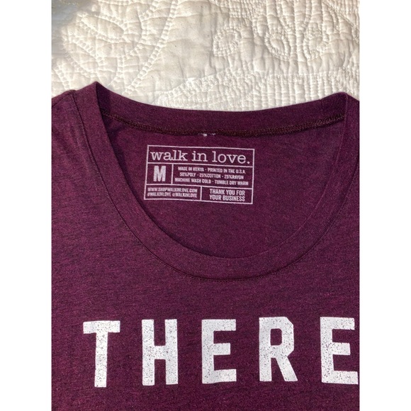 Walk In Love Graphic Tshirt - Picture 2 of 4